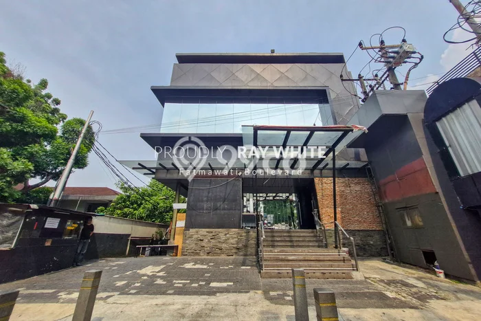 Ruko Kawasan Kemang, Luas 1800m2m², Area Komersial, Posisi Strategis Ruko Kawasan Kemang, Luas 1800m2m², Area Komersial, Posisi Strategis