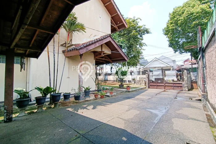 Jual Rumah Mewah Elegan Dengan View Cantik di Pondok Labu, Jakarta Selatan Jual Rumah Mewah Elegan Dengan View Cantik di Pondok Labu, Jakarta Selatan