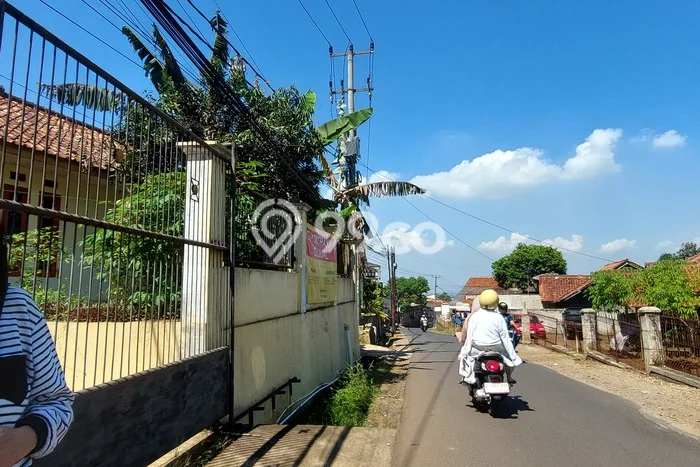 Kos-kosan Dijual di Jatinangor, Sumedang, 10 KT, 10 KM, Bangunan 250m2 Kos-kosan Dijual di Jatinangor, Sumedang, 10 KT, 10 KM, Bangunan 250m2