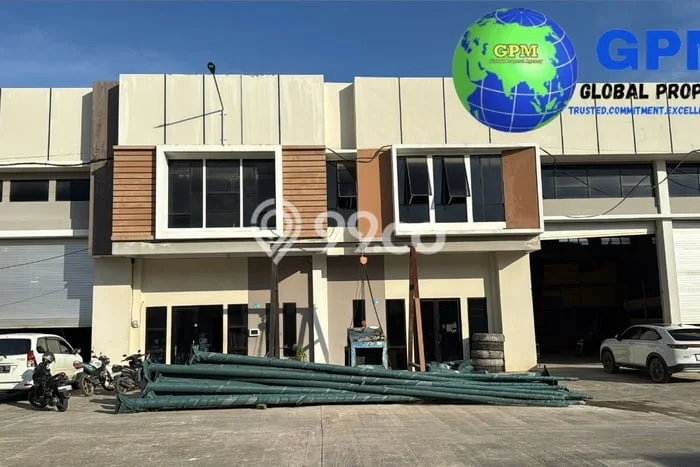 LOKASI STRATEGIS! Gudang Disewakan di Batam Kota, Luas 528m2m², Area Ramai LOKASI STRATEGIS! Gudang Disewakan di Batam Kota, Luas 528m2m², Area Ramai