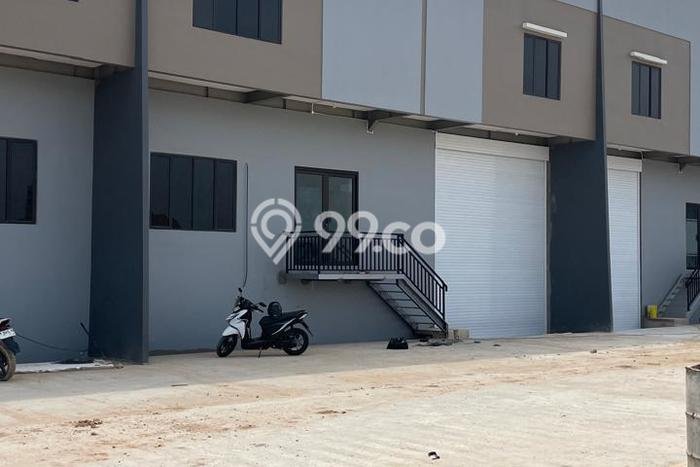 For Rent Gudang Strategis Kawasan , Luas 351m2m², Area Berkembang For Rent Gudang Strategis Kawasan , Luas 351m2m², Area Berkembang