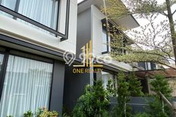 Rumah Luxury Modern Siap Huni di Kota Baru Parahyangan Bandung Rumah Luxury Modern Siap Huni di Kota Baru Parahyangan Bandung