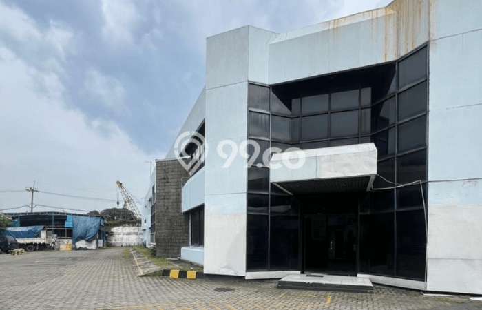 Kantor Komersial Dijual di Krian Sidoarjo LT 10500m2 & LB 10000m2 Kantor Komersial Dijual di Krian Sidoarjo LT 10500m2 & LB 10000m2