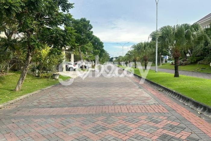 Tanah Siap Bangun Dijual di Surabaya Punya Luas 345m2 Tanah Siap Bangun Dijual di Surabaya Punya Luas 345m2