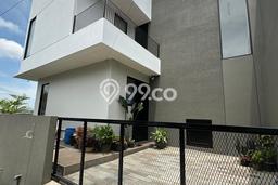 Rumah Mewah LB 140m2 Siap Pakai Desain Elegan di Jangli, Semarang Rumah Mewah LB 140m2 Siap Pakai Desain Elegan di Jangli, Semarang