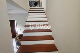 Tersedia Vila Kawasan , Luas 200m2m², Area nyaman untuk keluarga Tersedia Vila Kawasan , Luas 200m2m², Area nyaman untuk keluarga