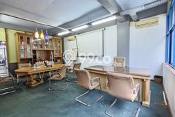 Ruko Disewa di Jakarta Utara dengan LB 350m2 Area Komersial Ramai Ruko Disewa di Jakarta Utara dengan LB 350m2 Area Komersial Ramai