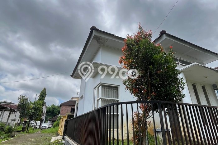 Dijual Cepat Rumah Favorit Siap Huni LB 150m2 di Batu, Batu Dijual Cepat Rumah Favorit Siap Huni LB 150m2 di Batu, Batu