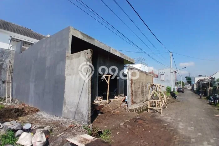 HARGA SPECIAL! Rumah Asri area Sukun, Malang, LT 93m2m² LB 36m2m² BISA KPR! HARGA SPECIAL! Rumah Asri area Sukun, Malang, LT 93m2m² LB 36m2m² BISA KPR!