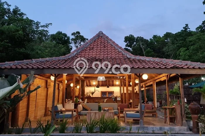 Vila Kawasan , Ukuran 925m2m², Ideal untuk beragam kebutuhan Vila Kawasan , Ukuran 925m2m², Ideal untuk beragam kebutuhan