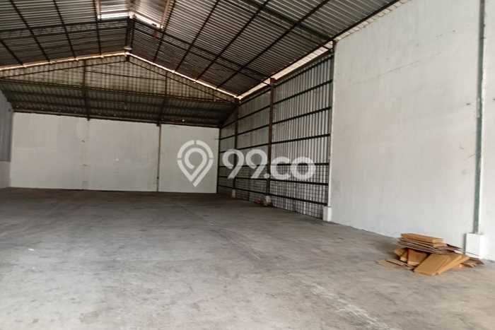 Disewakan Gudang di Kawasan Ramai Kalideres Luas 500m2 Disewakan Gudang di Kawasan Ramai Kalideres Luas 500m2