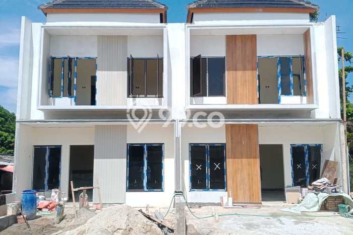 Rumah Luas Asri 3 KT Siap Pakai di Jatiwarna Bekasi Rumah Luas Asri 3 KT Siap Pakai di Jatiwarna Bekasi