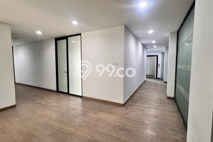 Unit Kantor disewakan di Kebayoran Baru Jakarta Selatan dengan LT 1237m2 / LB 1134m2 Unit Kantor disewakan di Kebayoran Baru Jakarta Selatan dengan LT 1237m2 / LB 1134m2