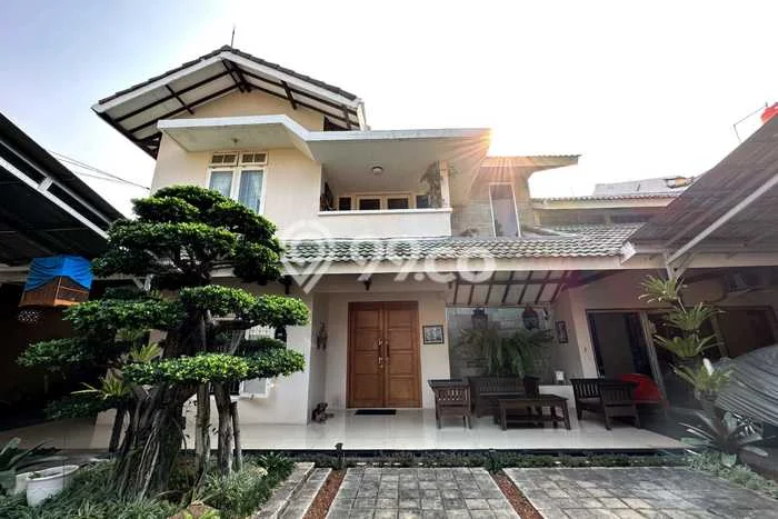 Rumah Elit LB 280m2 Siap Huni Desain Elegan di Srengseng, Jakarta Barat Rumah Elit LB 280m2 Siap Huni Desain Elegan di Srengseng, Jakarta Barat