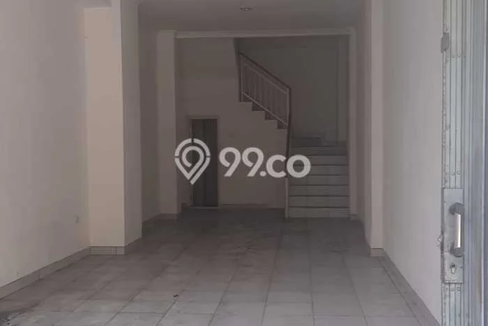 Area Strategis! Disewakan Ruko Lokasi Kebayoran Lama, Jakarta Selatan Cocok untuk Bisnis Area Strategis! Disewakan Ruko Lokasi Kebayoran Lama, Jakarta Selatan Cocok untuk Bisnis