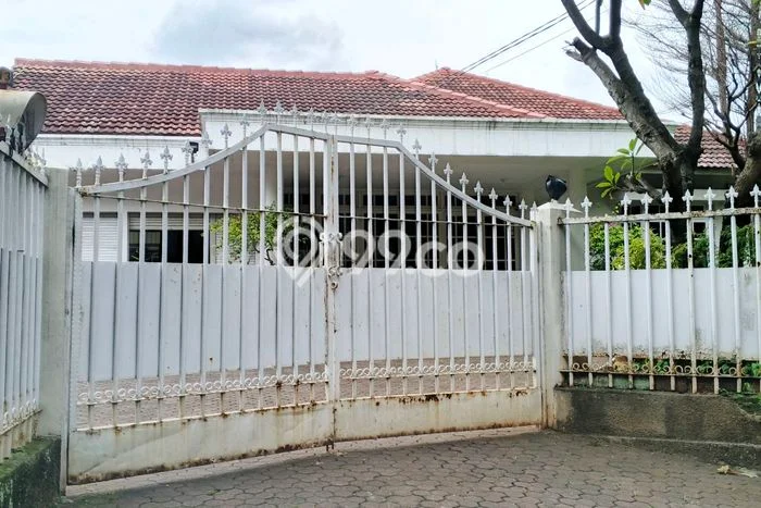 Rumah Elit Modern Tanpa Renovasi di Ulujami Jakarta Selatan Rumah Elit Modern Tanpa Renovasi di Ulujami Jakarta Selatan