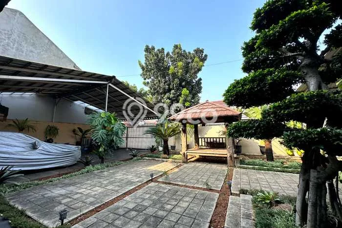 Rumah Elit LB 280m2 Siap Huni Desain Elegan di Srengseng, Jakarta Barat Rumah Elit LB 280m2 Siap Huni Desain Elegan di Srengseng, Jakarta Barat