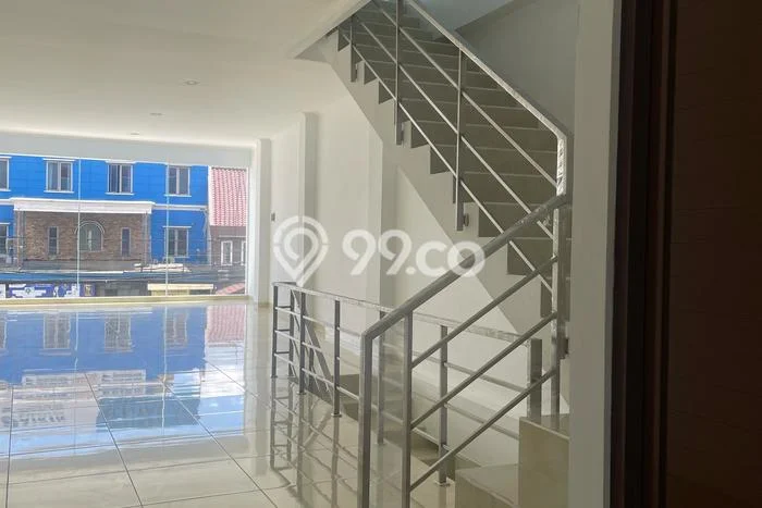 Unit Ruko Dijual di Jakarta Selatan LT 132m2 & LB 268m2 Unit Ruko Dijual di Jakarta Selatan LT 132m2 & LB 268m2