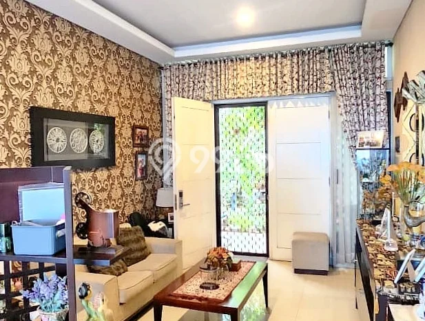 Hunian Mewah Dijual LT 200m2 di Cakung, Jakarta Timur Hunian Mewah Dijual LT 200m2 di Cakung, Jakarta Timur