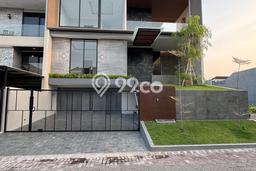 Rumah Elit LB 600m2 Siap Huni Desain Elegan di Citraland, Surabaya Rumah Elit LB 600m2 Siap Huni Desain Elegan di Citraland, Surabaya
