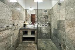 Vila Premium Kawasan Kerobokan, Luas 246m², Akses Kerobokan, Badung, Badung Vila Premium Kawasan Kerobokan, Luas 246m², Akses Kerobokan, Badung, Badung