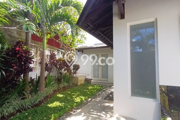 Dijual Rumah Mewah Megah Dengan View Eksklusif di Seminyak, Badung Dijual Rumah Mewah Megah Dengan View Eksklusif di Seminyak, Badung