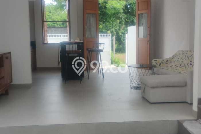 LOKASI TERBAIK! Rumah di Pecatu, 2 KM, Lingkungan Elite, Luas 100m² Bangunan 98m² LOKASI TERBAIK! Rumah di Pecatu, 2 KM, Lingkungan Elite, Luas 100m² Bangunan 98m²