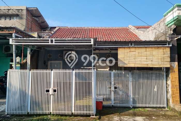 HUNIAN BERKELAS! Rumah Exclusive Manyar, Gresik, Luas Tanah 78m2m² LB 36m2m² HUNIAN BERKELAS! Rumah Exclusive Manyar, Gresik, Luas Tanah 78m2m² LB 36m2m²