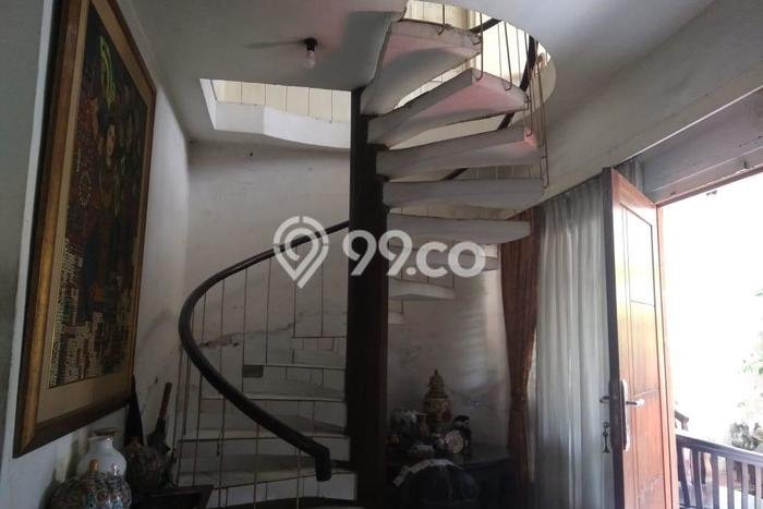 Dijual Rumah Luas Megah Dengan View Eksklusif di Cikini, Jakarta Pusat Dijual Rumah Luas Megah Dengan View Eksklusif di Cikini, Jakarta Pusat