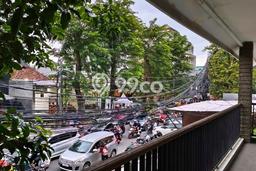 Rumah Mewah LB 298m2 Siap Huni Desain Elegan di Bendungan Hilir, Jakarta Pusat Rumah Mewah LB 298m2 Siap Huni Desain Elegan di Bendungan Hilir, Jakarta Pusat