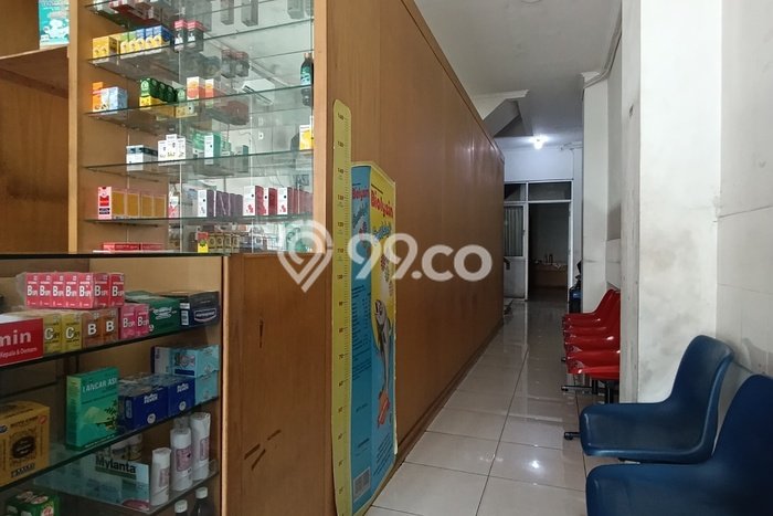 LOKASI STRATEGIS! Ruko Disewakan di , Luas 210m2m², Area Komersial LOKASI STRATEGIS! Ruko Disewakan di , Luas 210m2m², Area Komersial