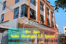 Ruko Dijual di Prime Area Jakarta Barat Luas 200m2 Ruko Dijual di Prime Area Jakarta Barat Luas 200m2