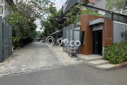 Dijual Rumah Luas Megah Dengan View Eksklusif di Lebak Bulus, Jakarta Selatan Dijual Rumah Luas Megah Dengan View Eksklusif di Lebak Bulus, Jakarta Selatan