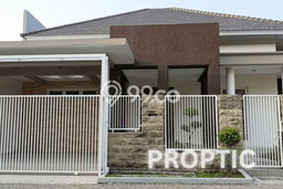 Hunian Elit LB 225m2 Siap Huni Desain Elegan di Pondok Tjandra, Sidoarjo Hunian Elit LB 225m2 Siap Huni Desain Elegan di Pondok Tjandra, Sidoarjo