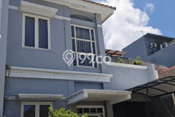Rumah Modern Minimalis 3 KT Siap Huni di Rungkut Rumah Modern Minimalis 3 KT Siap Huni di Rungkut