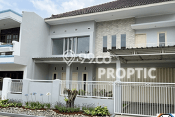 For Sale Rumah 4 Kamar Lokasi Strategis Nyaman dan Strategis di Rungkut For Sale Rumah 4 Kamar Lokasi Strategis Nyaman dan Strategis di Rungkut
