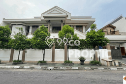 Hot Offer Hunian Mewah Ideal dan Luas di Sukolilo, Surabaya Hot Offer Hunian Mewah Ideal dan Luas di Sukolilo, Surabaya