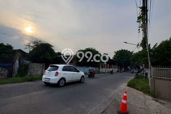 AREA PREMIUM! Komersial Disewakan di Bekasi Timur, Luas 816m², Area Strategis AREA PREMIUM! Komersial Disewakan di Bekasi Timur, Luas 816m², Area Strategis