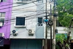Unit Ruko Disewa Lokasi Tebet, Jakarta Selatan Spesifikasi Luas Bangunan 210m2 Unit Ruko Disewa Lokasi Tebet, Jakarta Selatan Spesifikasi Luas Bangunan 210m2