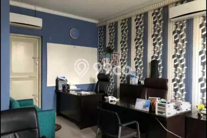 FOR RENT! Ruko di Taman Galaxy Cocok untuk Bisnis 135m2 FOR RENT! Ruko di Taman Galaxy Cocok untuk Bisnis 135m2