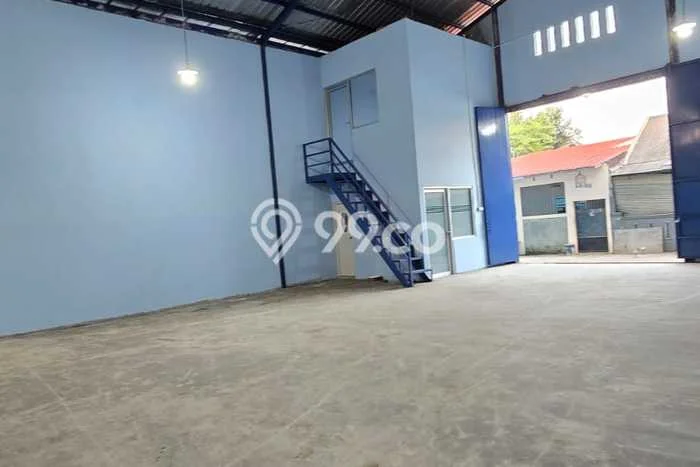 Unit Gudang disewakan di Mustikajaya Bekasi dengan LT 250m2 / LB 250m2 Unit Gudang disewakan di Mustikajaya Bekasi dengan LT 250m2 / LB 250m2
