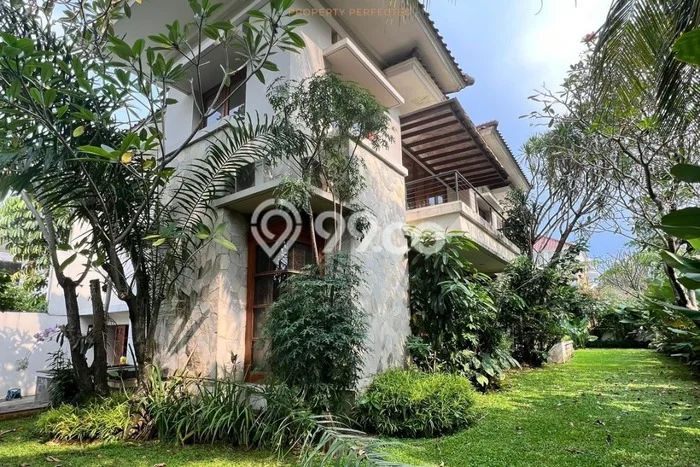 Rumah Elit LB 450m2 Siap Huni Desain Elegan di Kemang, Jakarta Selatan Rumah Elit LB 450m2 Siap Huni Desain Elegan di Kemang, Jakarta Selatan