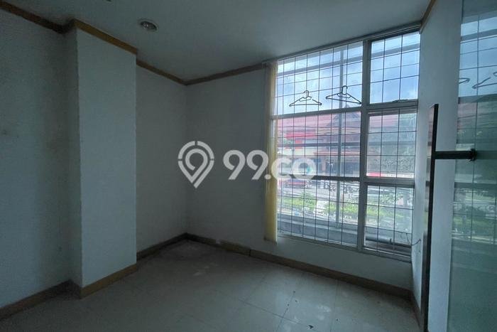 Area Strategis! Disewakan Ruko Lokasi Banjarsari, Solo Cocok untuk Bisnis Area Strategis! Disewakan Ruko Lokasi Banjarsari, Solo Cocok untuk Bisnis