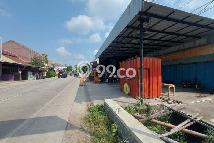 Ruko Dijual di Sragen LT 300m2, LB 300m2 untuk Investasi Ruko Dijual di Sragen LT 300m2, LB 300m2 untuk Investasi