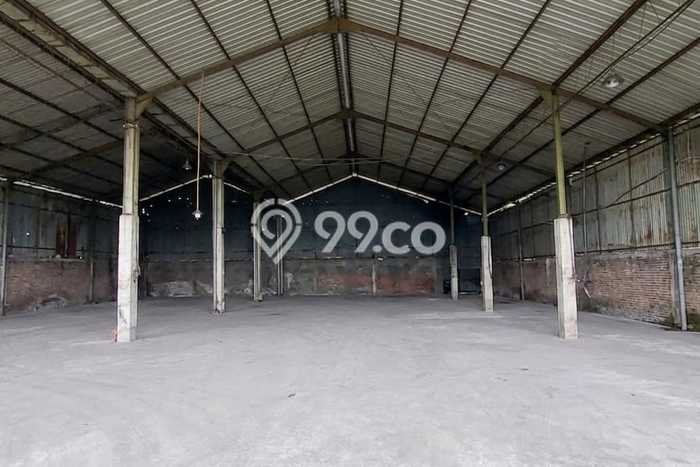 Unit Gudang disewakan di Polokarto Sukoharjo dengan LT 5330m2 / LB 900m2 Unit Gudang disewakan di Polokarto Sukoharjo dengan LT 5330m2 / LB 900m2