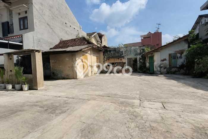 Kavling Tanah untuk Dijual di Penumping, Surakarta, Luas 244m2 Kavling Tanah untuk Dijual di Penumping, Surakarta, Luas 244m2