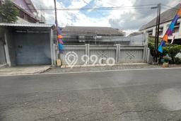 Disewakan Cepat Rumah Kondisi Bagus di Kawasan Laweyan, Solo Disewakan Cepat Rumah Kondisi Bagus di Kawasan Laweyan, Solo