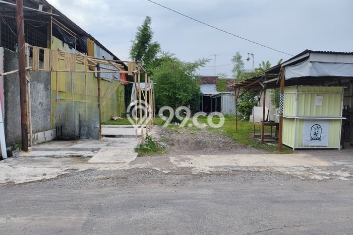 Tanah Kavling Dijual di Mojosongo, Surakarta dengan Luas Tanah 250m2 Tanah Kavling Dijual di Mojosongo, Surakarta dengan Luas Tanah 250m2