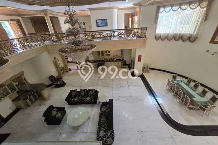 Dijual Rumah Mewah Elegan Dengan View Eksklusif di Solo Baru, Surakarta Dijual Rumah Mewah Elegan Dengan View Eksklusif di Solo Baru, Surakarta