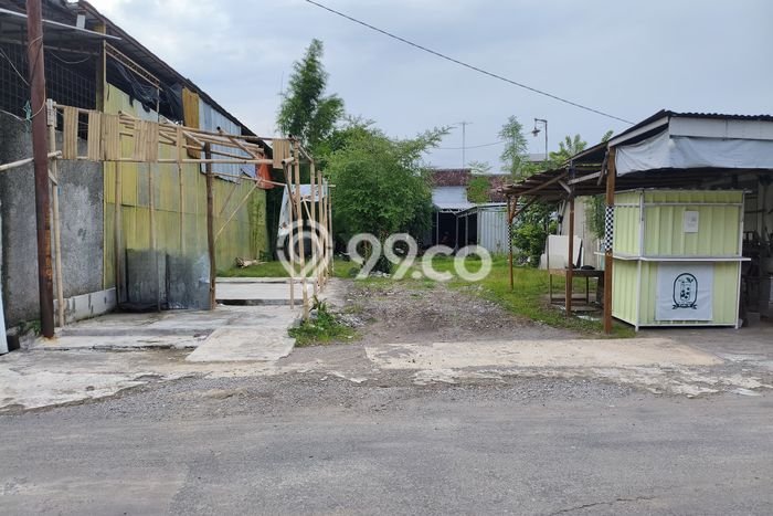 Tanah Kavling Dijual di Mojosongo, Surakarta dengan Luas Tanah 250m2 Tanah Kavling Dijual di Mojosongo, Surakarta dengan Luas Tanah 250m2